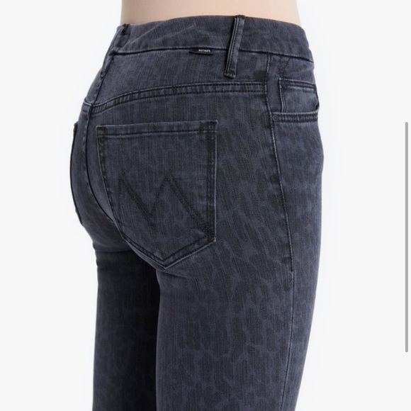 Mother High Waisted Looker Skinny Jeans in Bad Cat - Picture 10 of 11